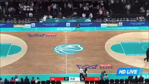 Poster siaran ÉB Pau-Orthez VS Saint Quentin